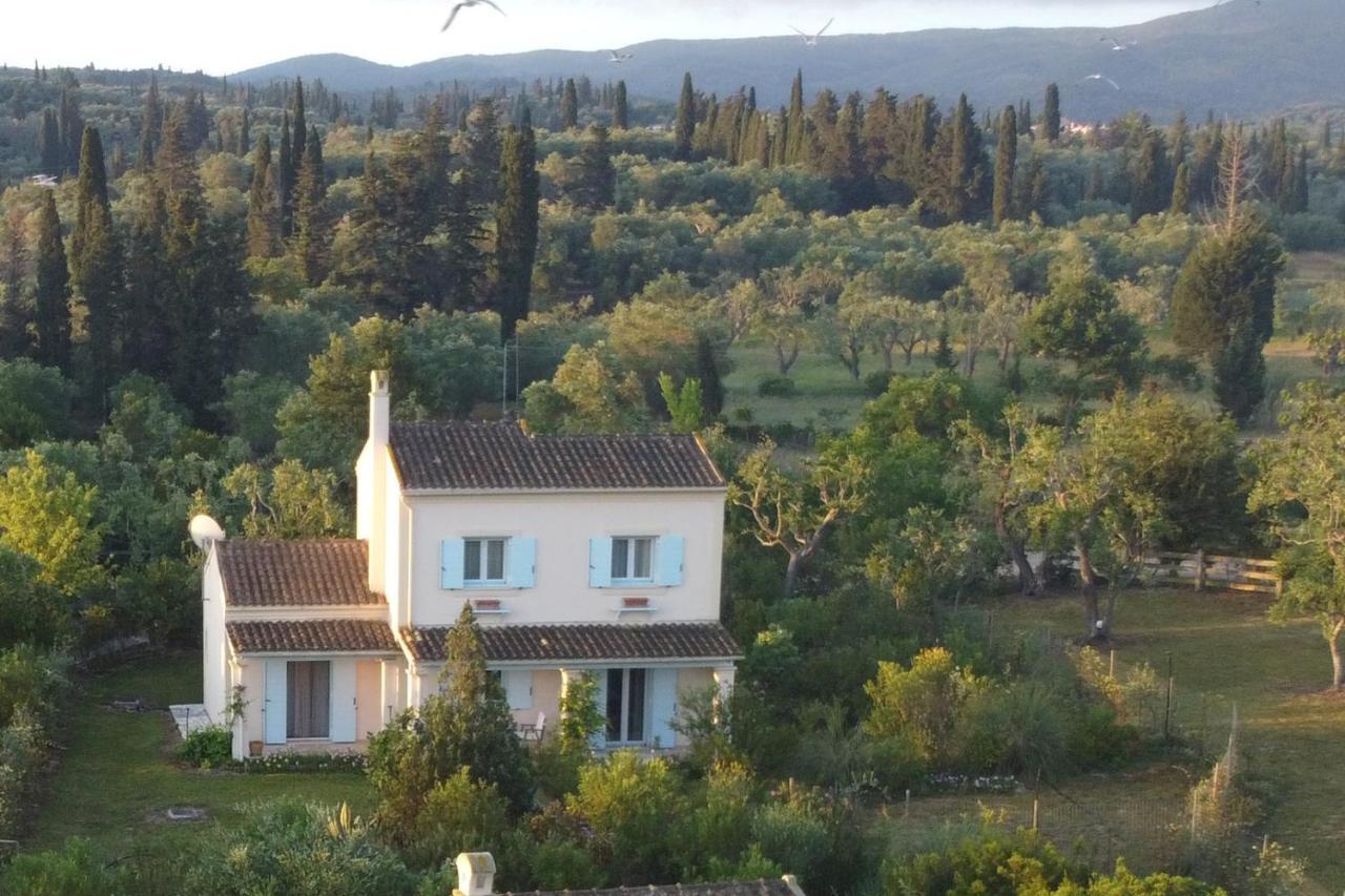 Aroggia Farm Villa Xanthatai Exterior photo